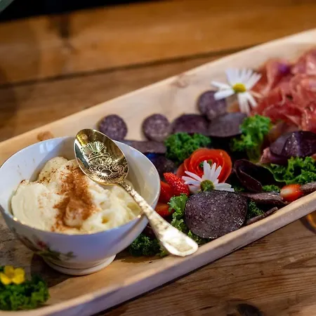 Lägenhet Hesla Farm