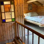 Апартаменты Hesla Farm *
